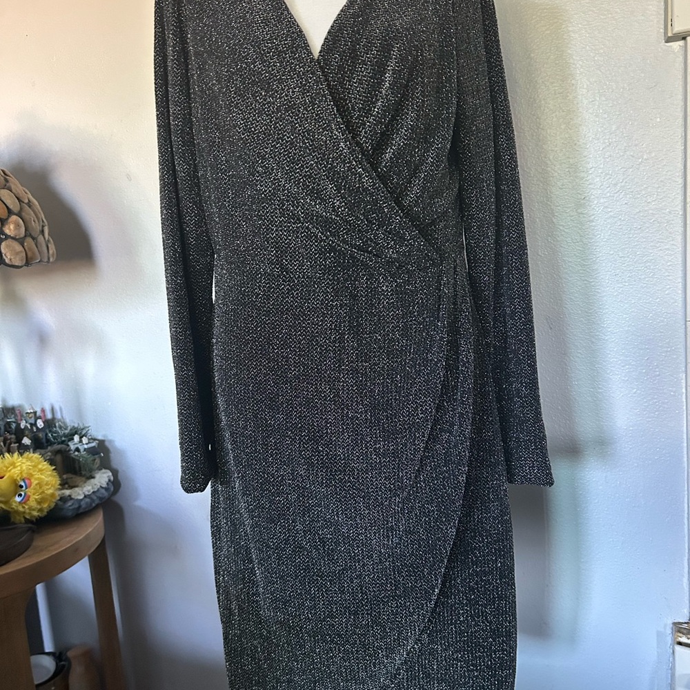 Covington womens Long Sleebve Shimmer & Shine Vneck Dress Dress - Picture 3 of 6